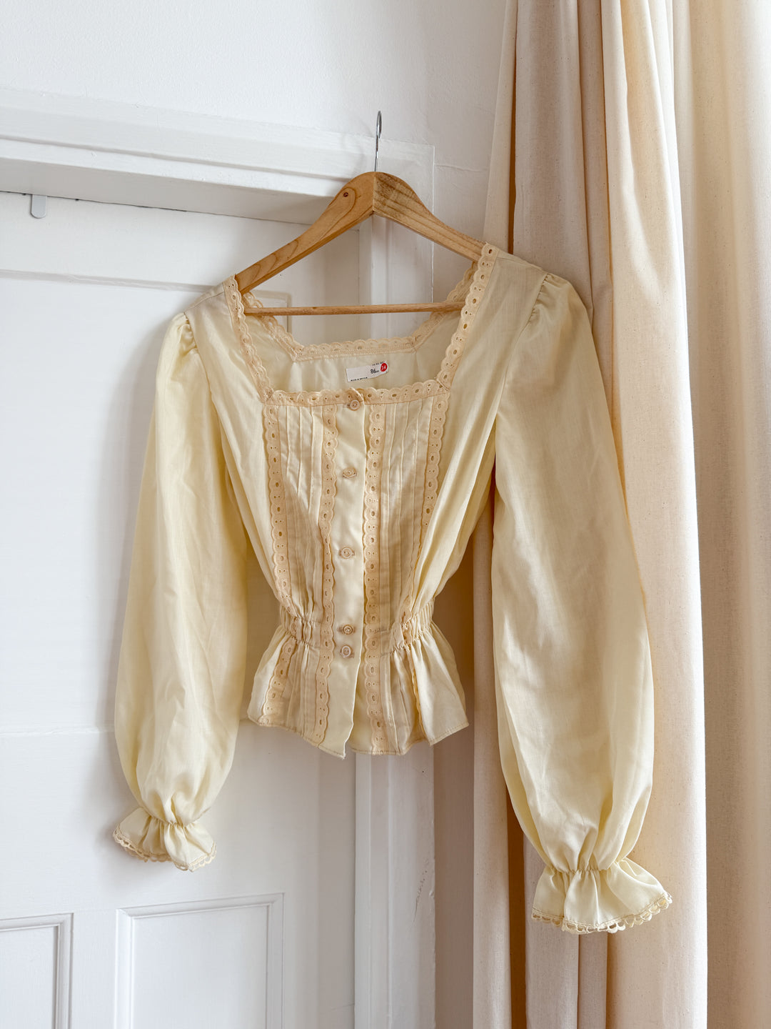 Divine 70s Broderie Trimmed Cotton Blouse