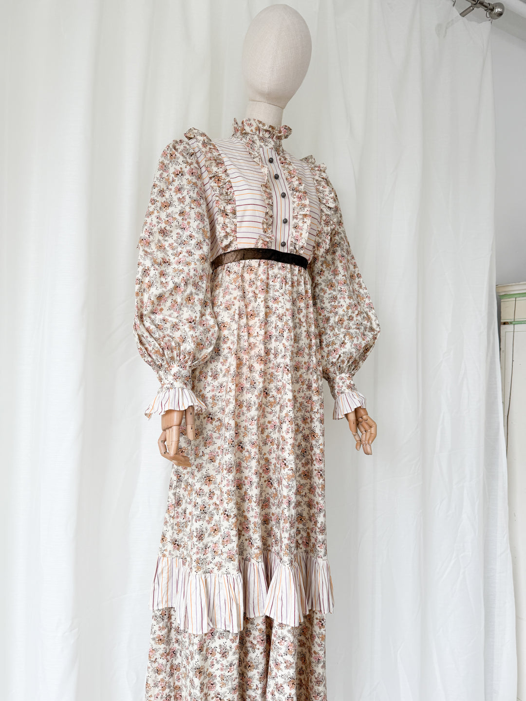 Incredible Rare Precious 1970s Gina Fratini for Fiona Dresses Cotton Maxi Dress