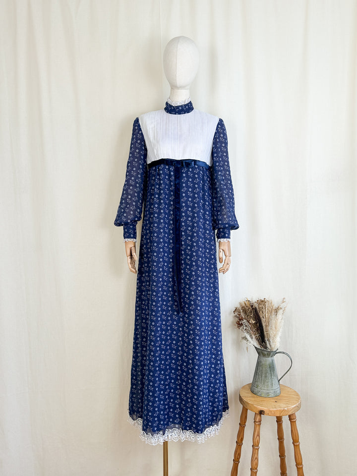 Adorable 70s Floral Cotton Prairie Maxi Dress