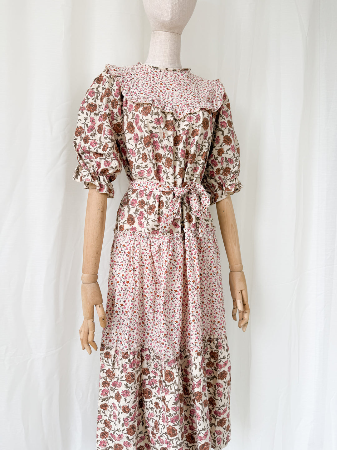 Gorgeous 1970s Floral Bohemian Cotton Midi Dress