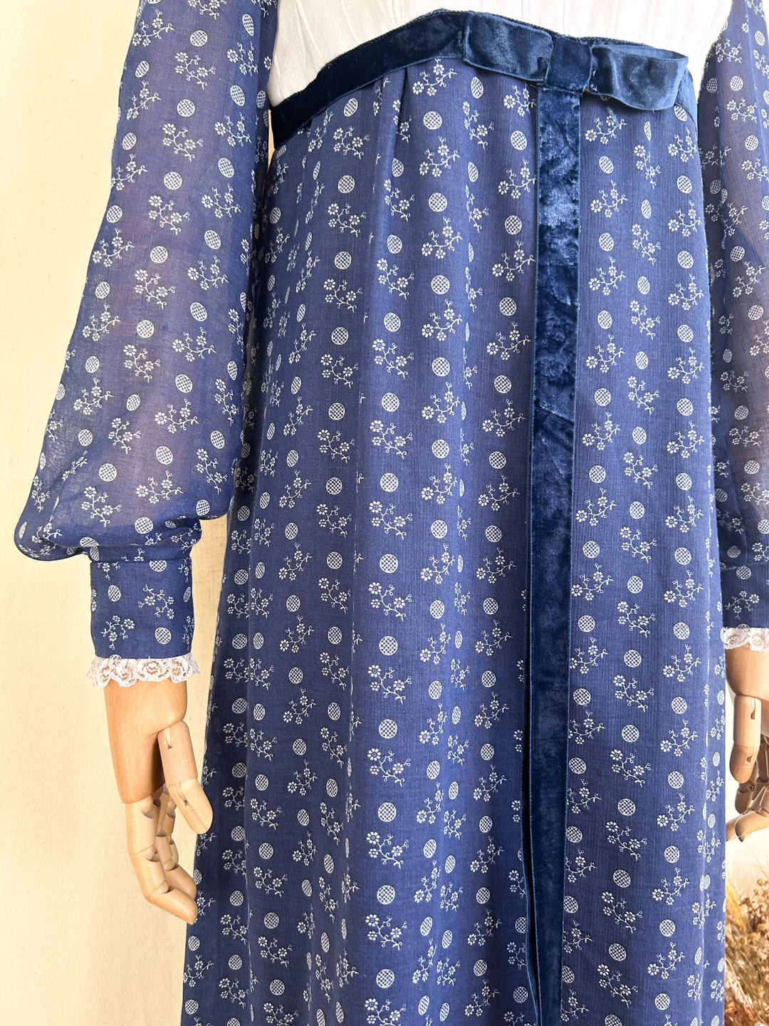 Adorable 70s Floral Cotton Prairie Maxi Dress