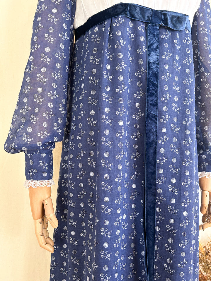 Adorable 70s Floral Cotton Prairie Maxi Dress