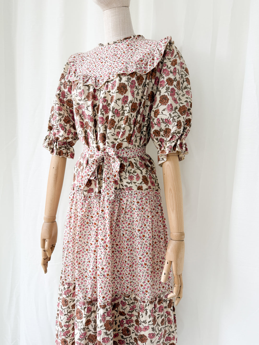 Gorgeous 1970s Floral Bohemian Cotton Midi Dress