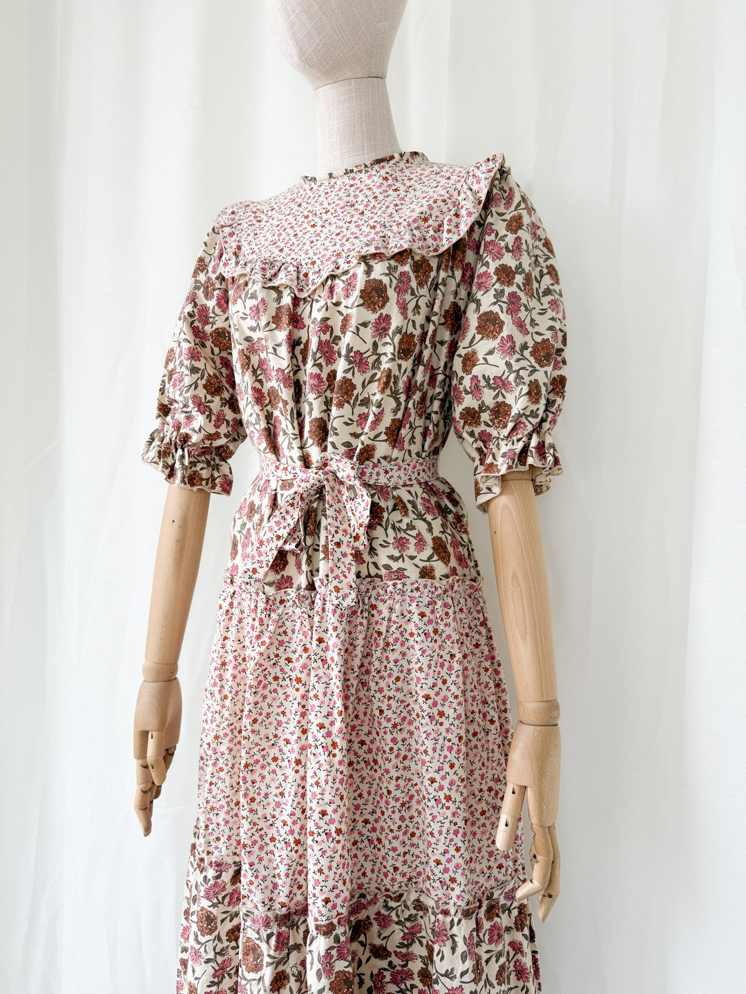 Gorgeous 1970s Floral Bohemian Cotton Midi Dress