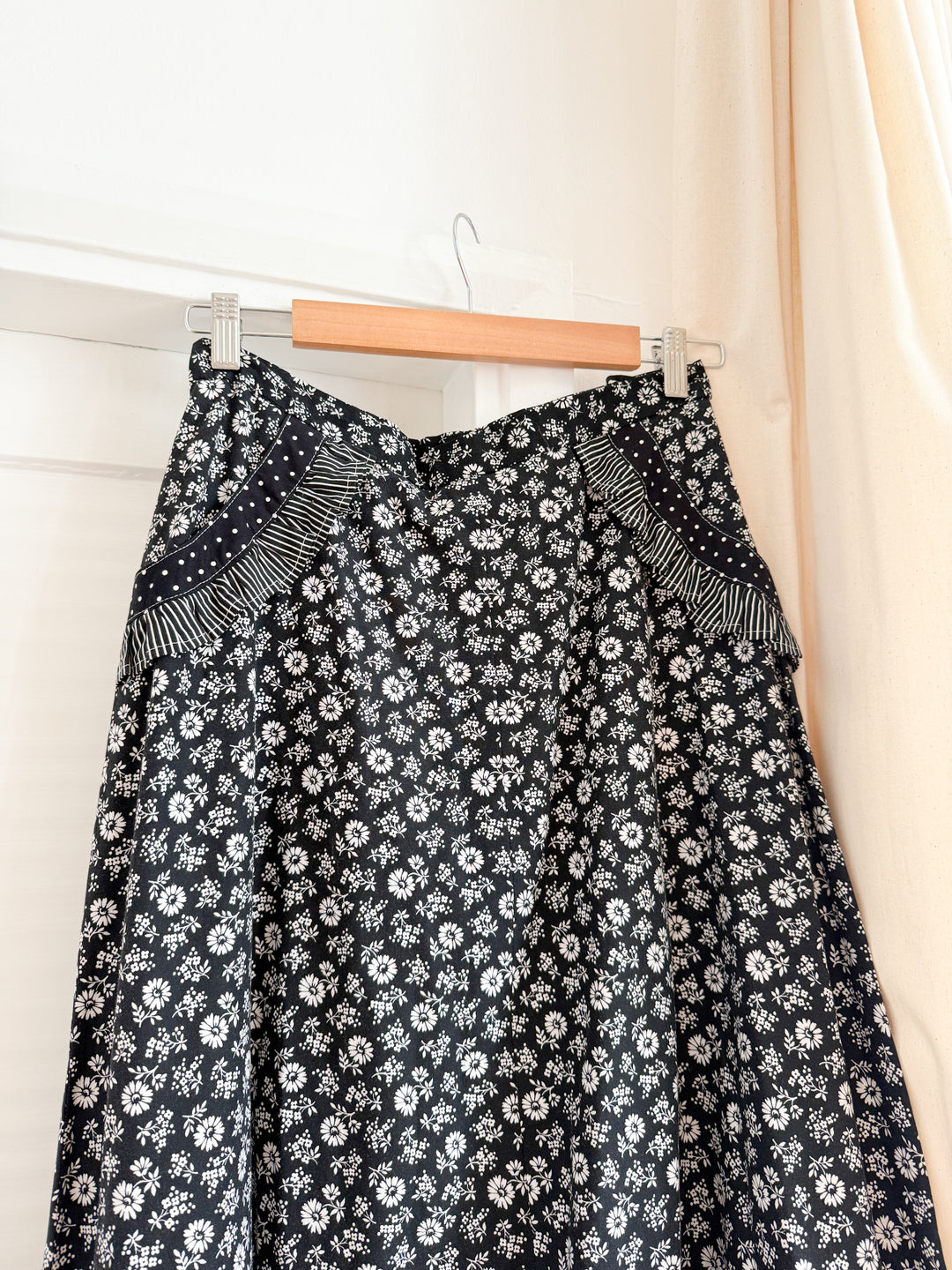 Gorgeous 70s Black Cotton Frilly Maxi Skirt