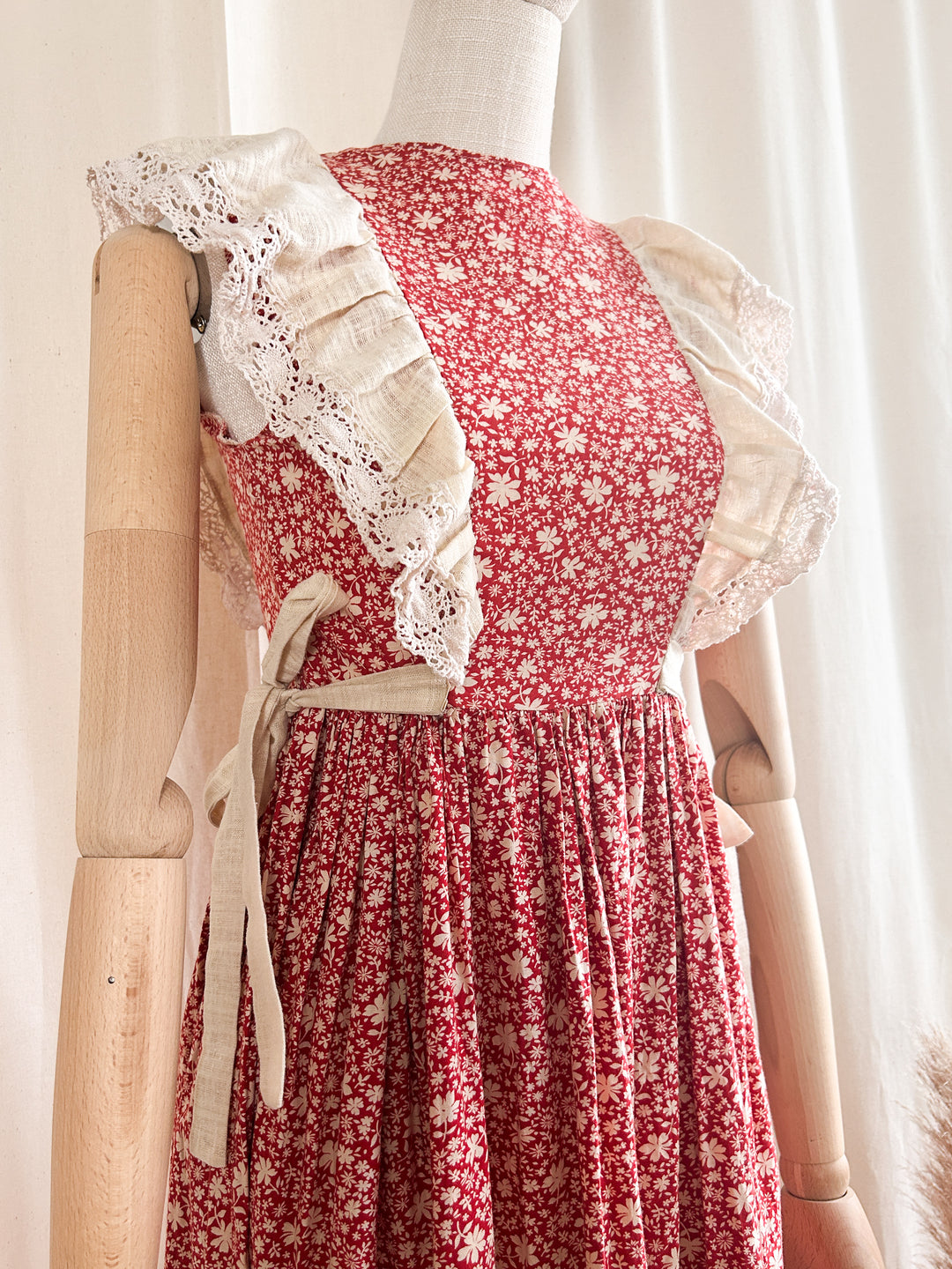 Super Sweet Rare Rusty Red 1970s Cotton Dream Dress