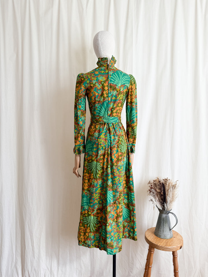 Gorgeous Rare Green 1970s Cotton Maxi Dress by Dollyrockers