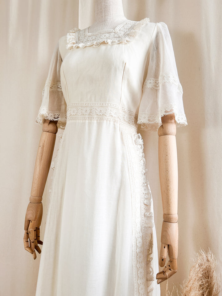 Beautiful 1970s Cream Cotton and Lace Bohemian Dream Dress