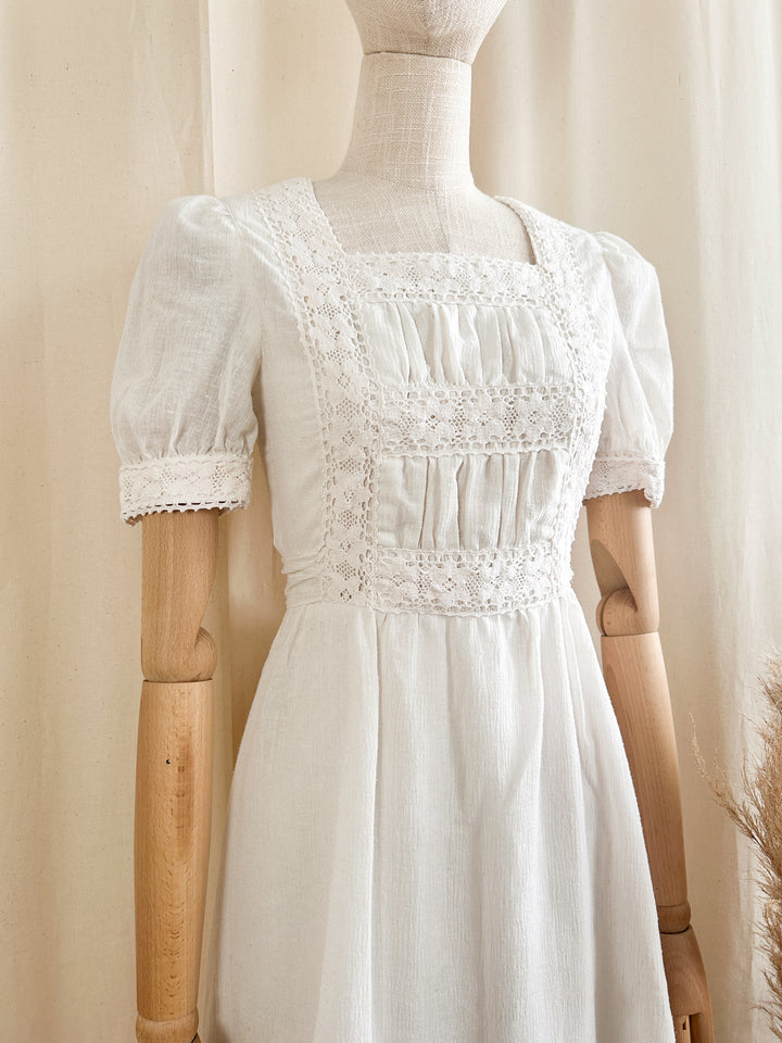 Sweet 1970s Cheesecloth Mini Dress