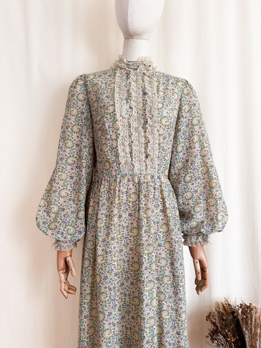 Heavenly Rare 70s Angela Gore Cotton Lace Trimmed Dream Dress