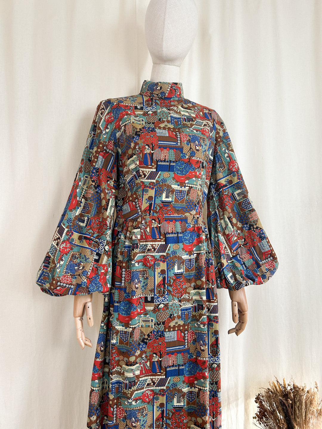 Stunning Rare 70s Oriental Print Cotton Maxi Dress