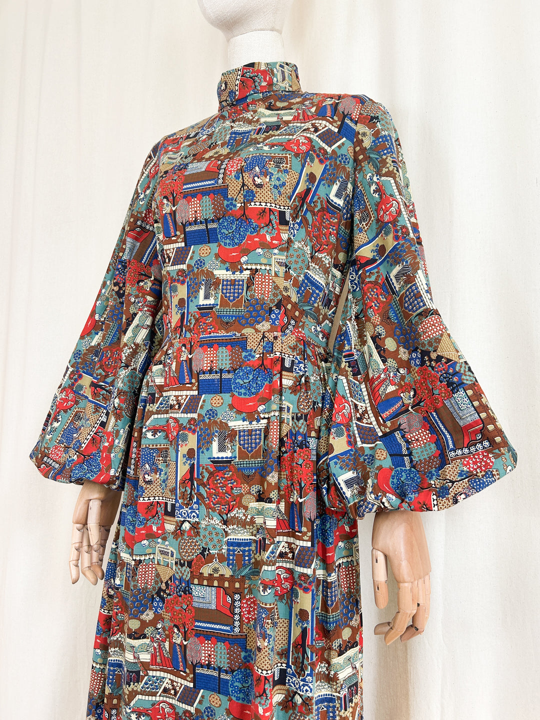 Stunning Rare 70s Oriental Print Cotton Maxi Dress