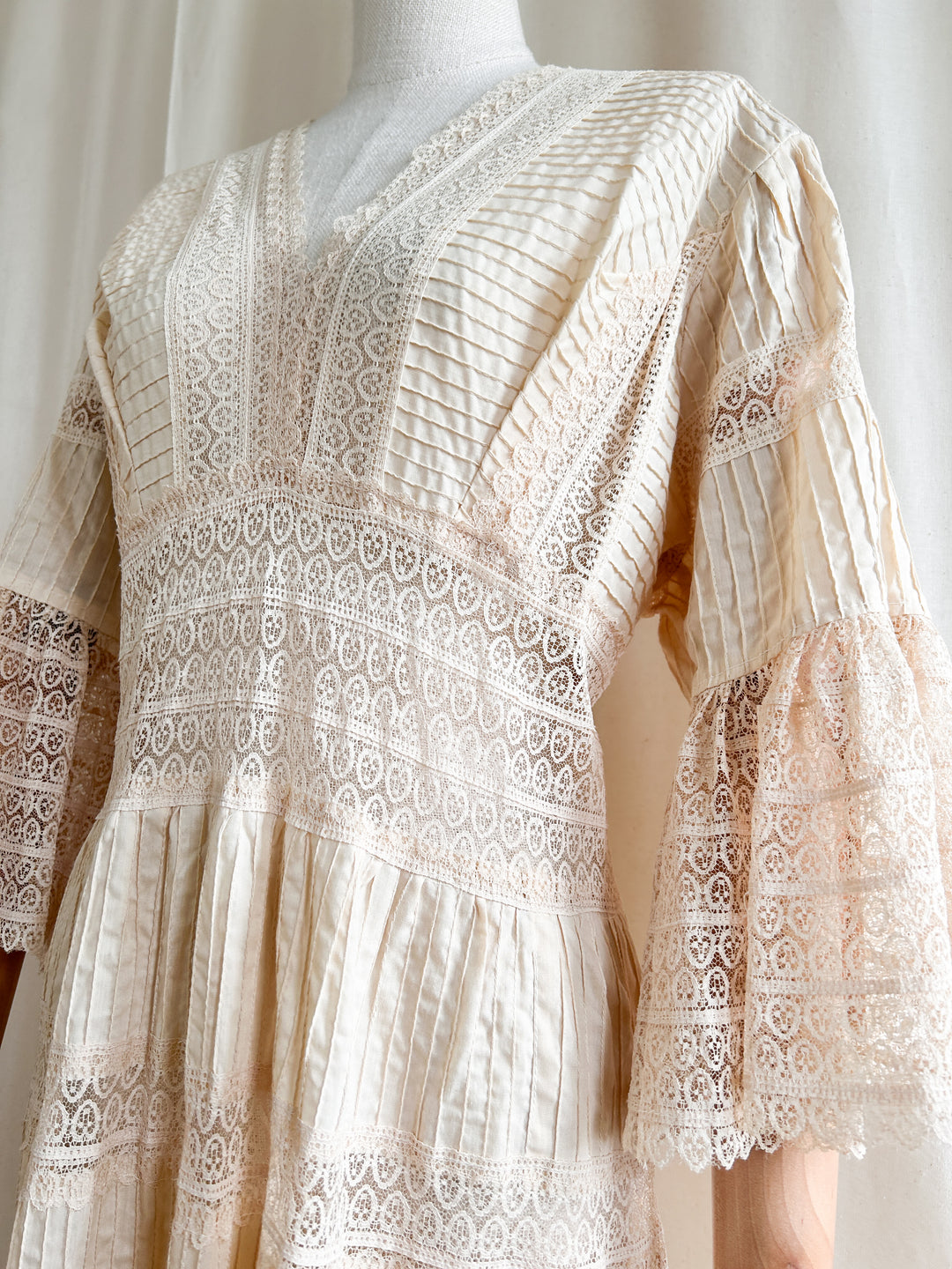 Holy Grail Rare 1970s Cream Mexican Cotton and Lace Dream Dress