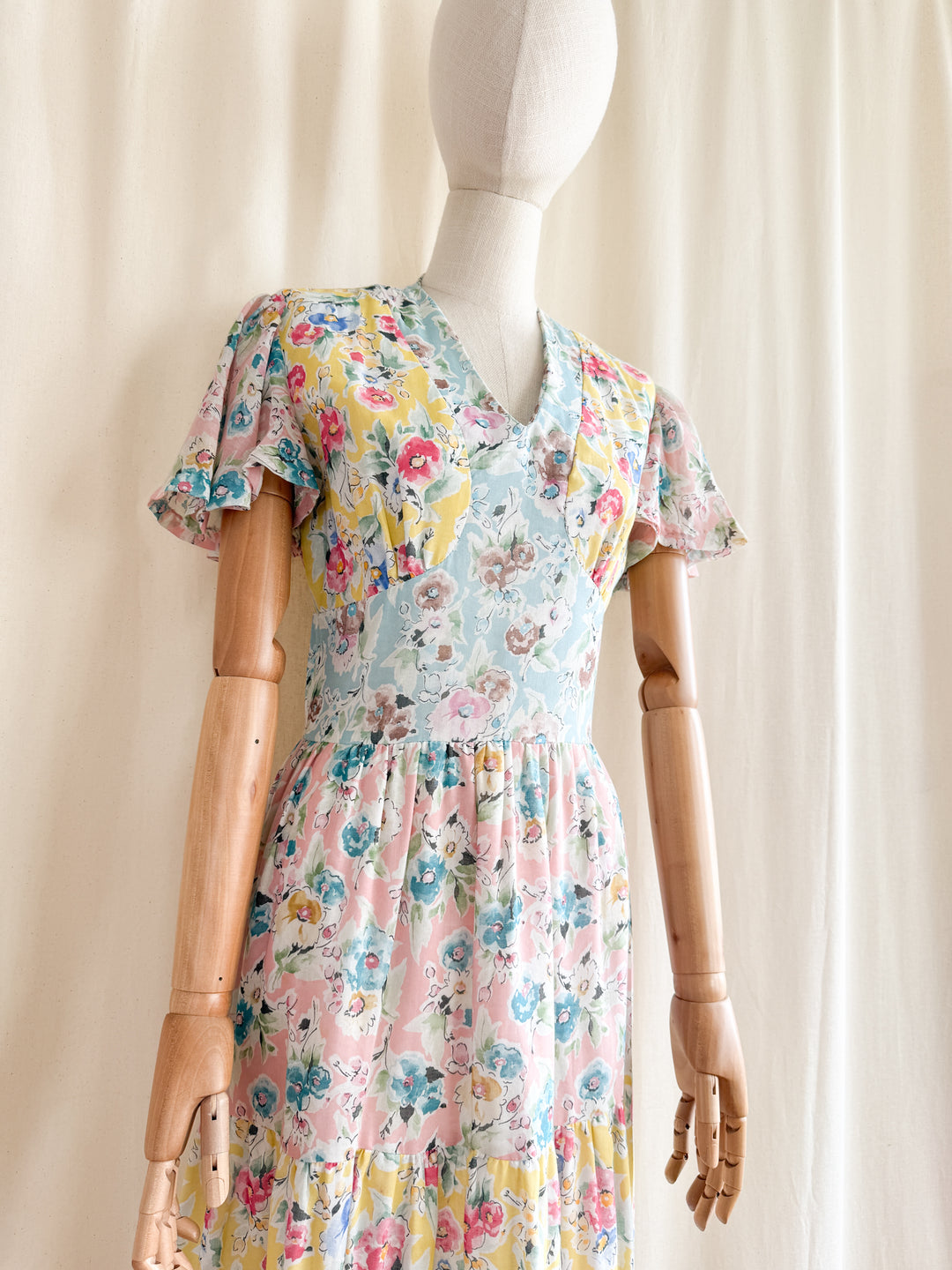 Heavenly Rare 70s Romantic Floral Cotton Maxi Dress