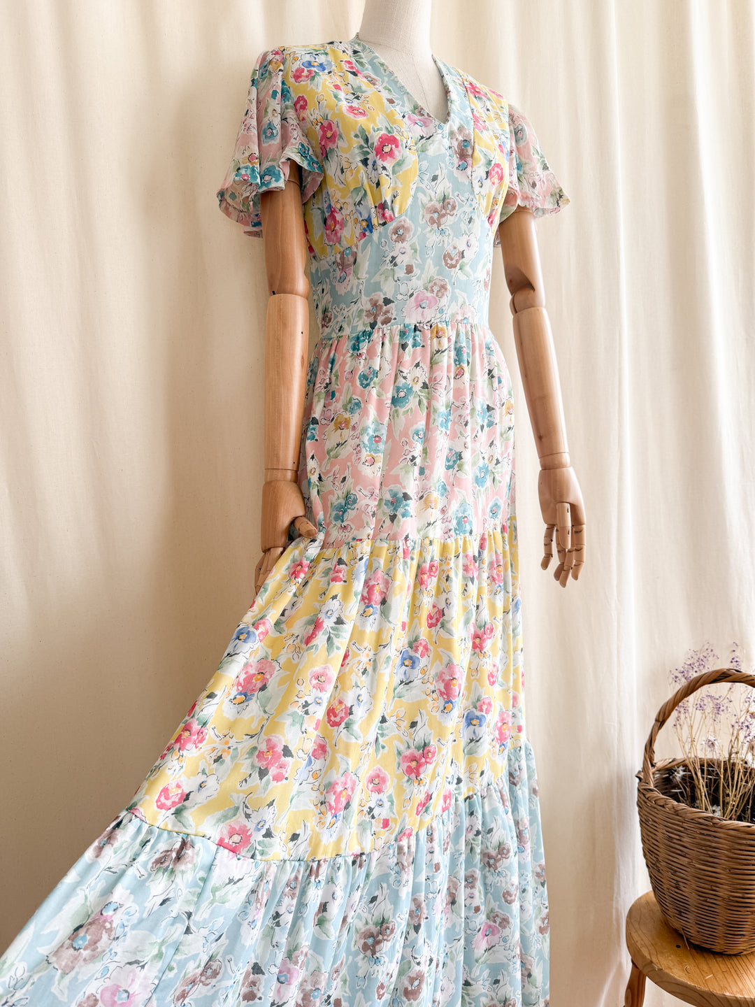 Heavenly Rare 70s Romantic Floral Cotton Maxi Dress