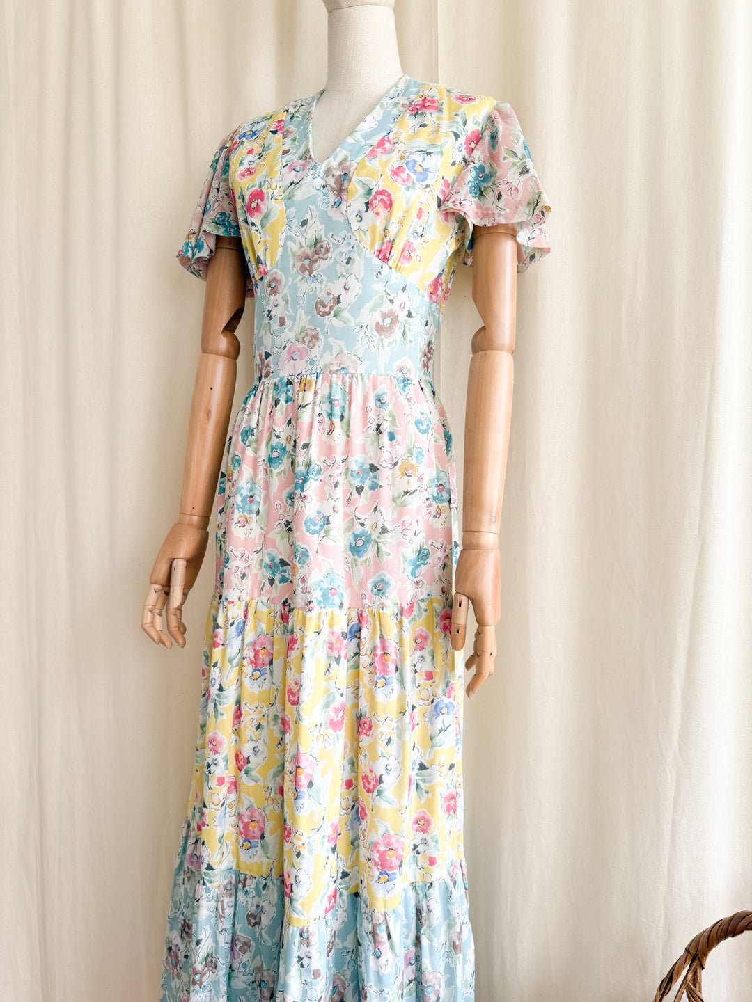 Heavenly Rare 70s Romantic Floral Cotton Maxi Dress