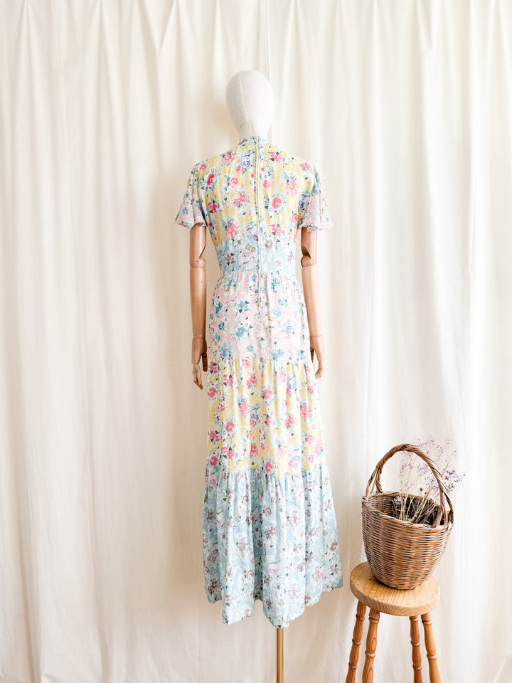 Heavenly Rare 70s Romantic Floral Cotton Maxi Dress