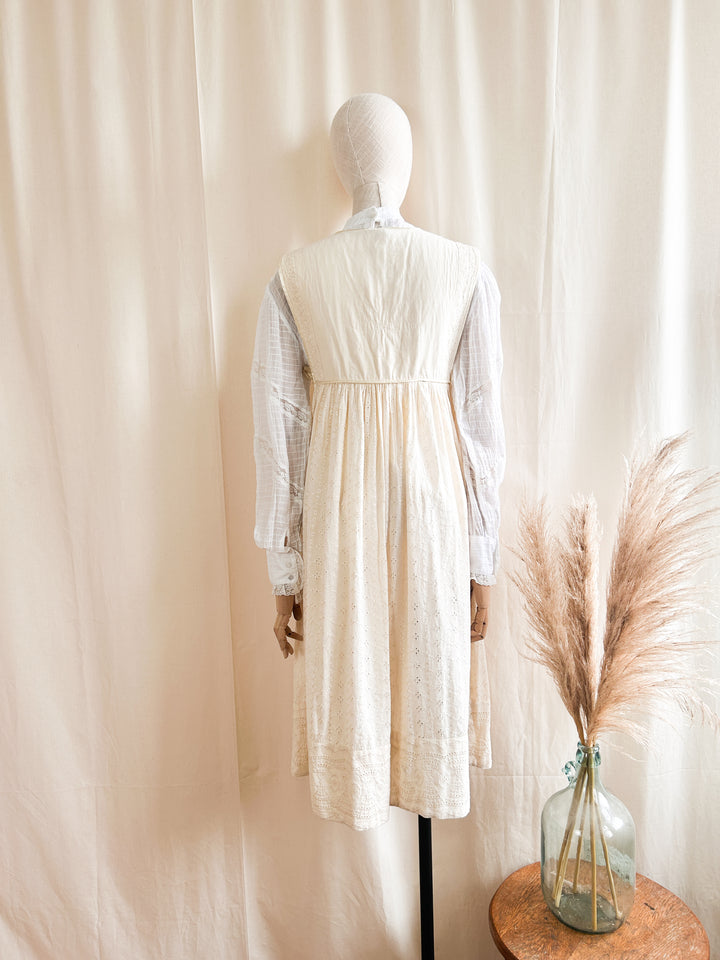 Heavenly 1970s Broderie Anglaise Cotton Dream Dress