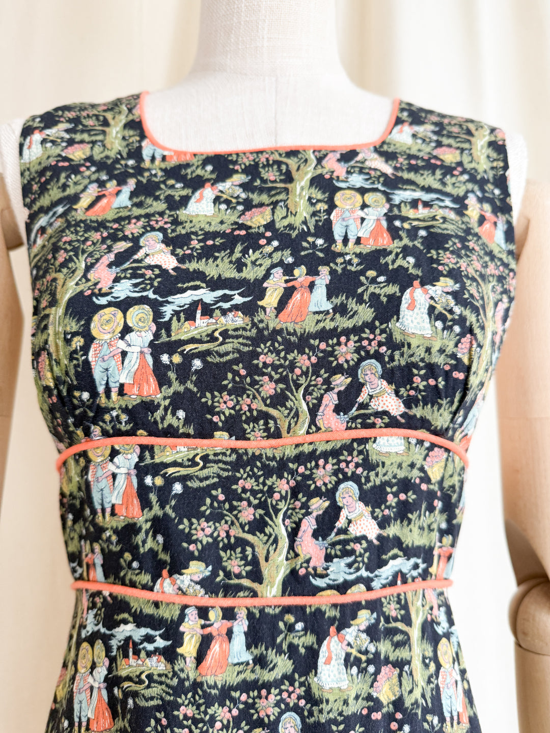 Adorable Rare 1970s Novelty Print Hollie Hobby Maxi Dress by Dollyrockers