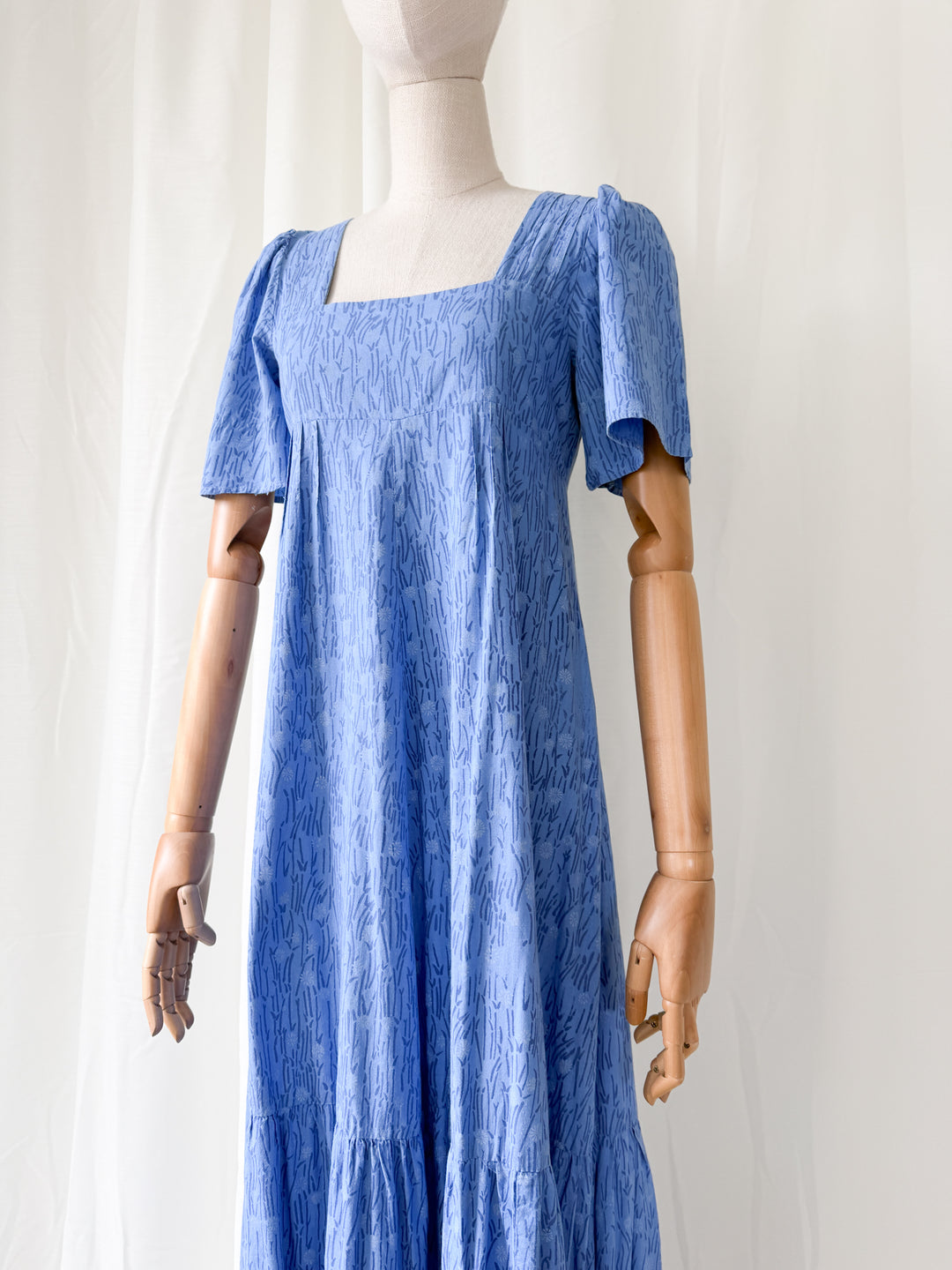 Precious Rare 1970s The Dove Clothing Company Blue Floral Cotton Maxi Dress