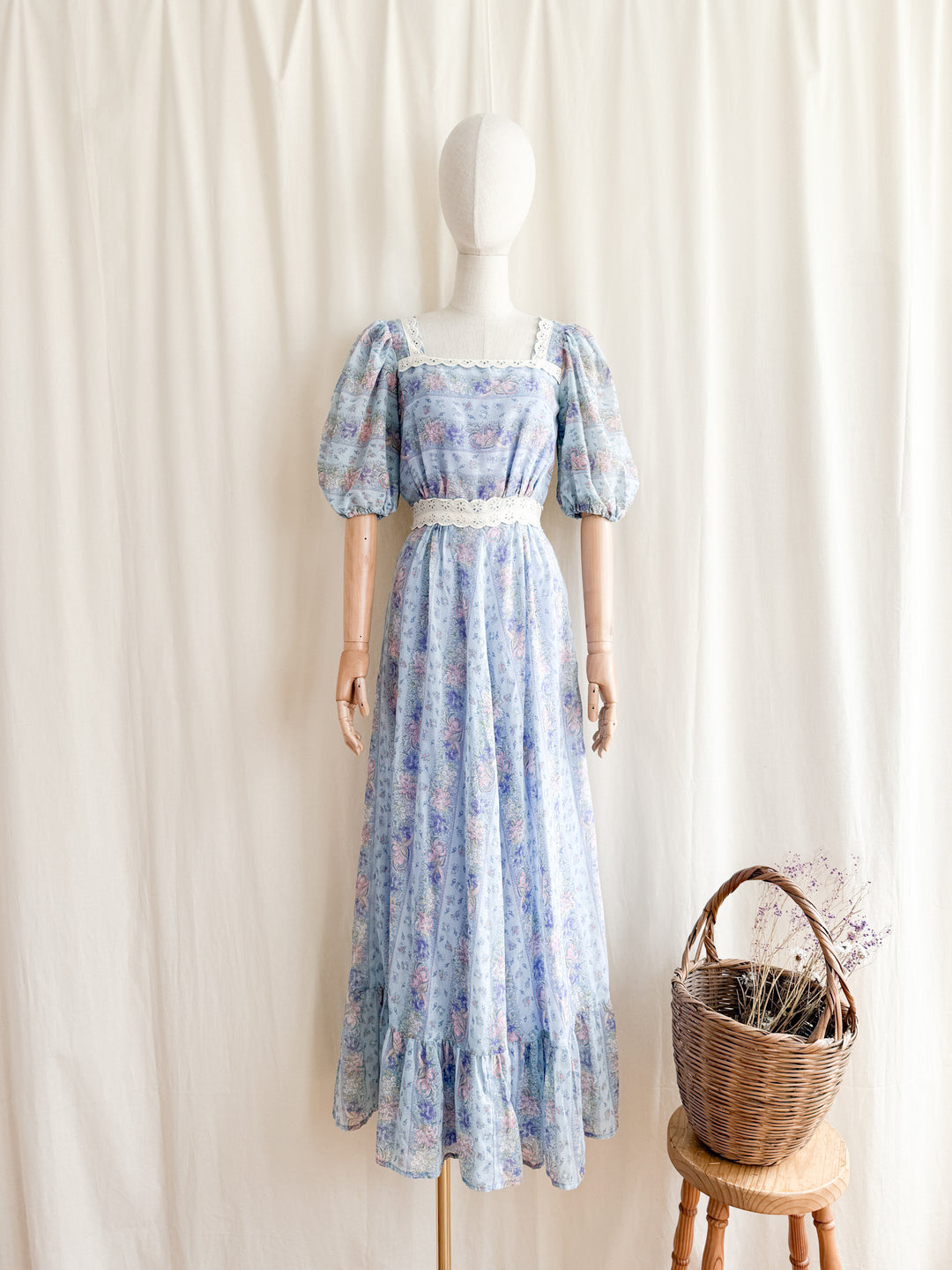 Gorgeous Romantic 70s Cotton Maxi Dress