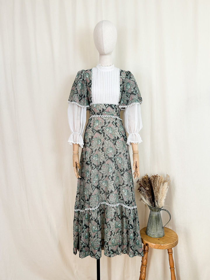 Beautiful Rare Layered Sleeve Cotton Dream Dress by Pat Farrell