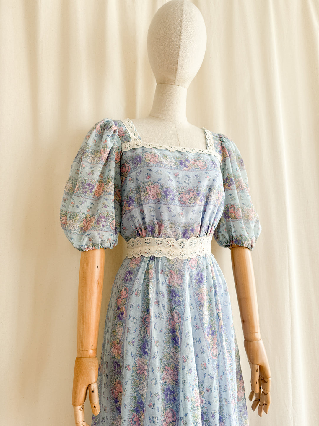 Gorgeous Romantic 70s Cotton Maxi Dress