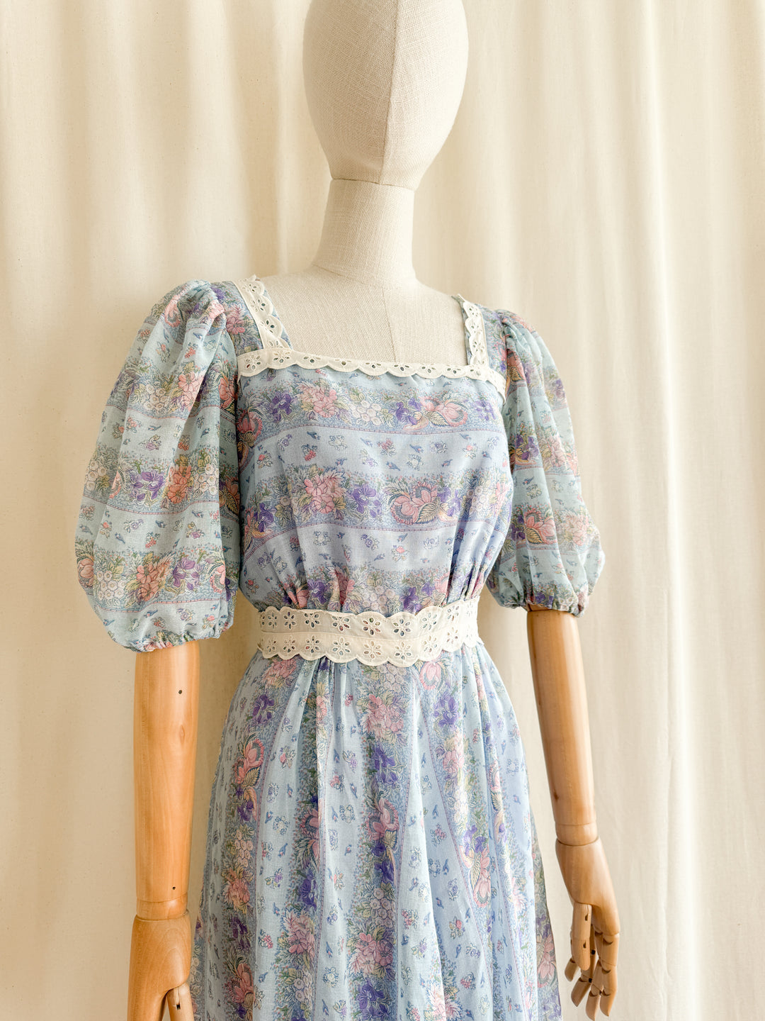 Gorgeous Romantic 70s Cotton Maxi Dress