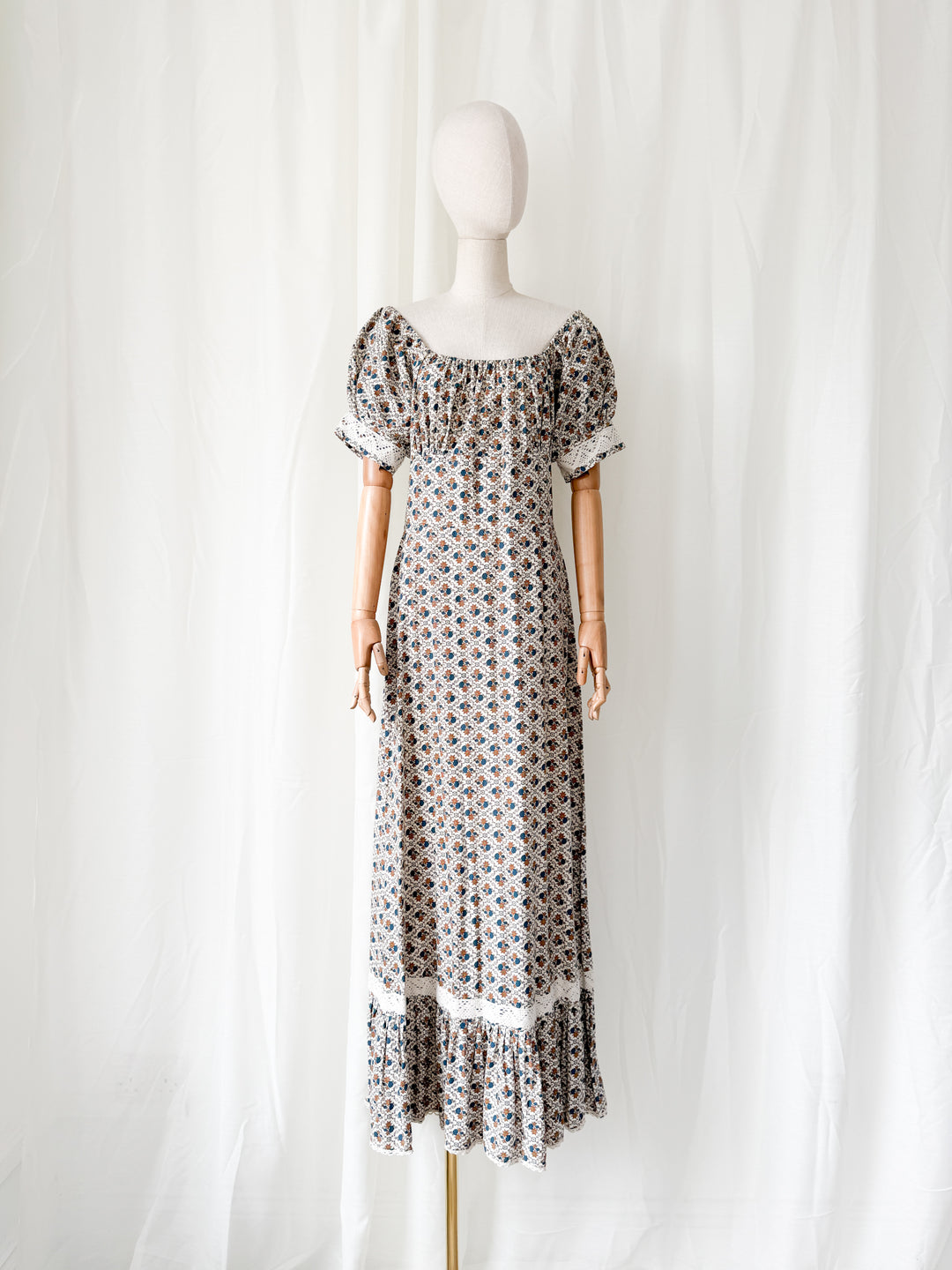 Beautiful Rare 1970s Bohemian Cotton Trellis Floral Maxi Dress