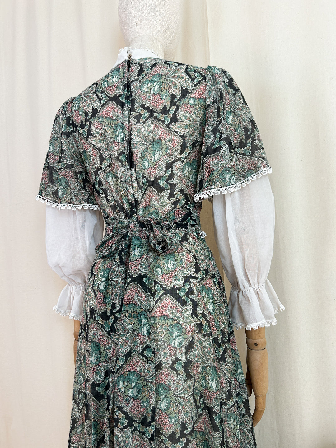 Beautiful Rare Layered Sleeve Cotton Dream Dress by Pat Farrell