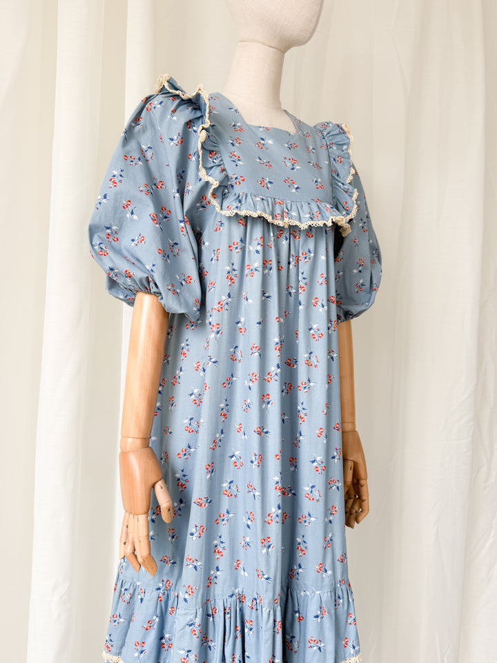 Insanely Beautiful Precious Monet London 1970s Cotton Smock Maxi Dress