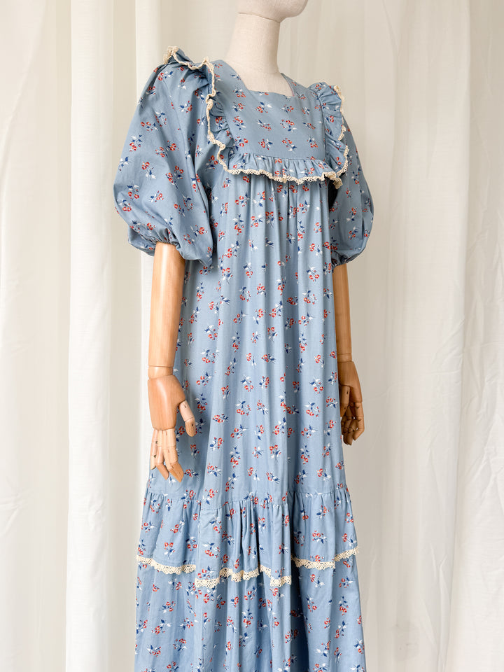 Insanely Beautiful Precious Monet London 1970s Cotton Smock Maxi Dress