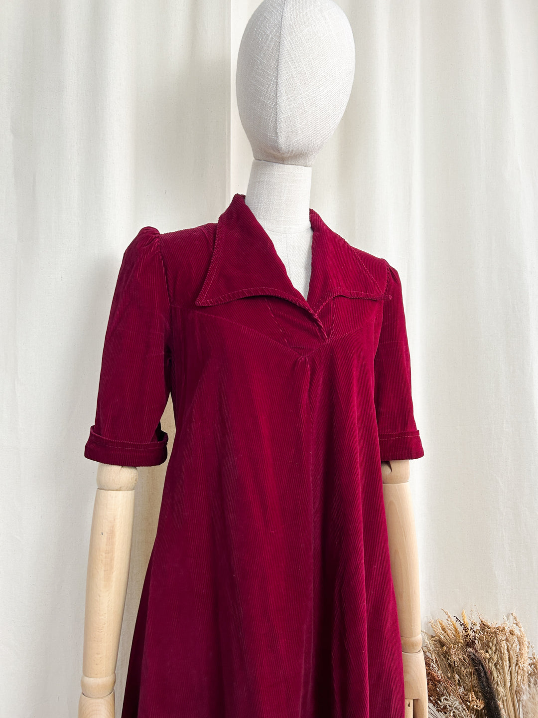 Sweet 70s Corduroy Midi Smock Dress