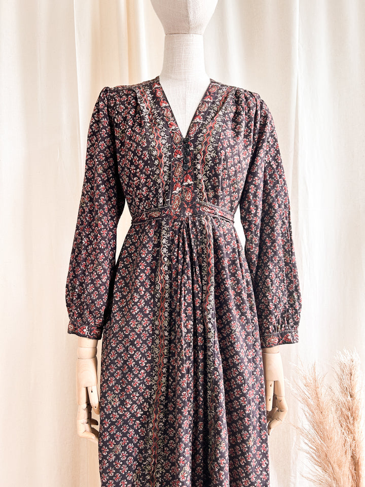 Dreamy Rare 1970s Block Print Interlinks Maxi Dress