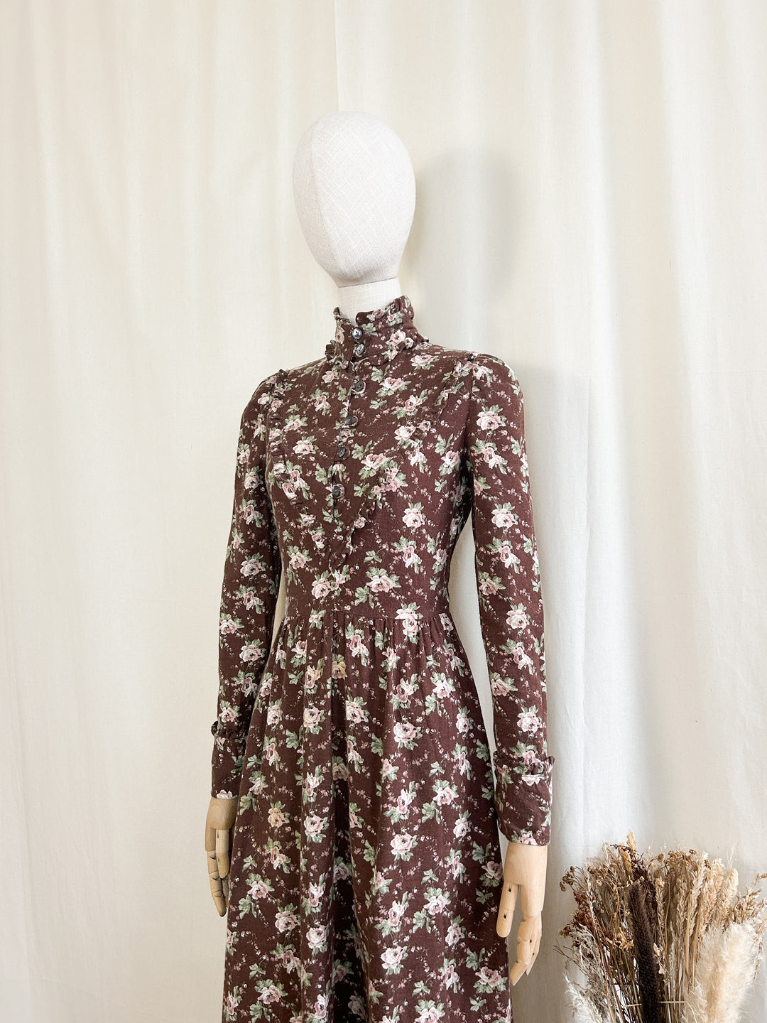 Adorable Rare 70s Laura Ashley Brushed Cotton Midi Dress