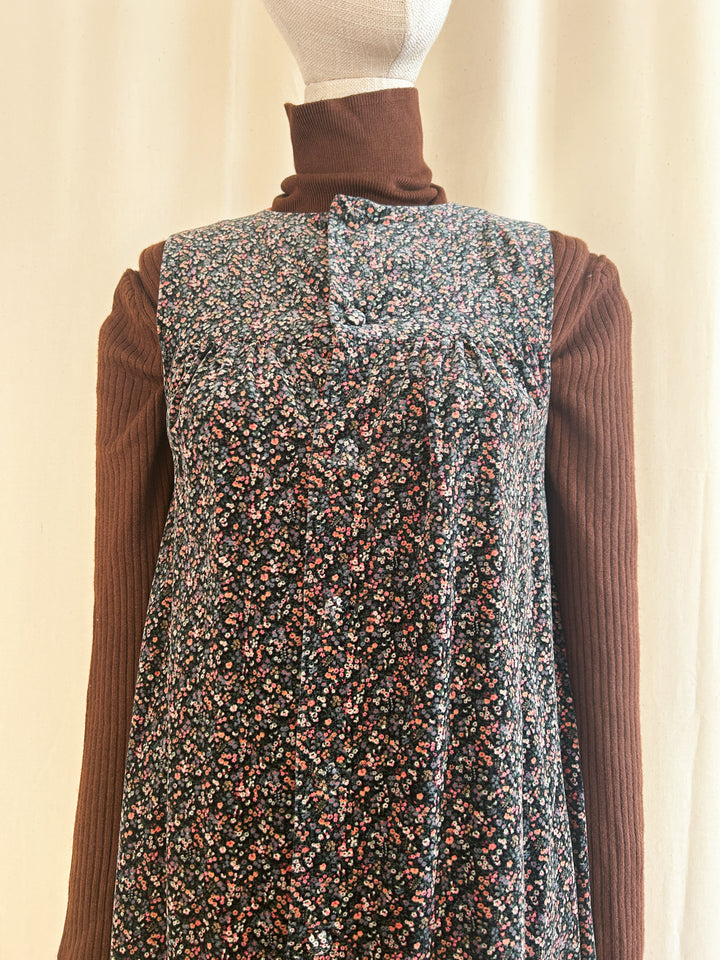 Pretty Rare 70s Floral Velvet Smock Pinafore Dress