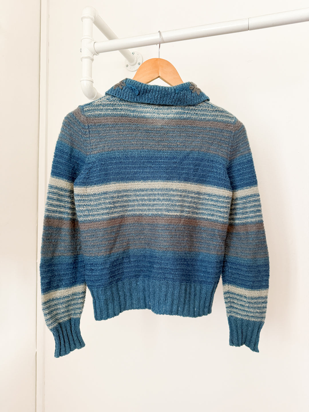Adorable Rare 1970s Wool Blue Sweater