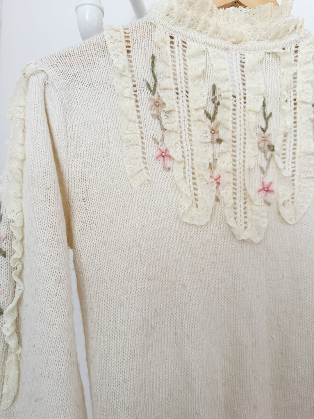 Beautiful Rare 1970s Puff Sleeve Lace Trimmed Embroidered Floral Sweater