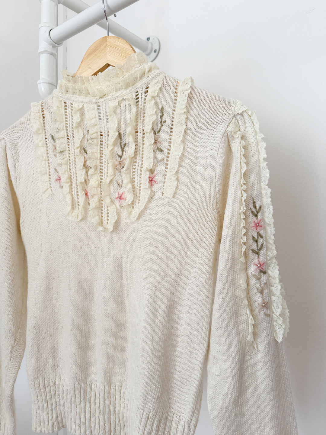Beautiful Rare 1970s Puff Sleeve Lace Trimmed Embroidered Floral Sweater
