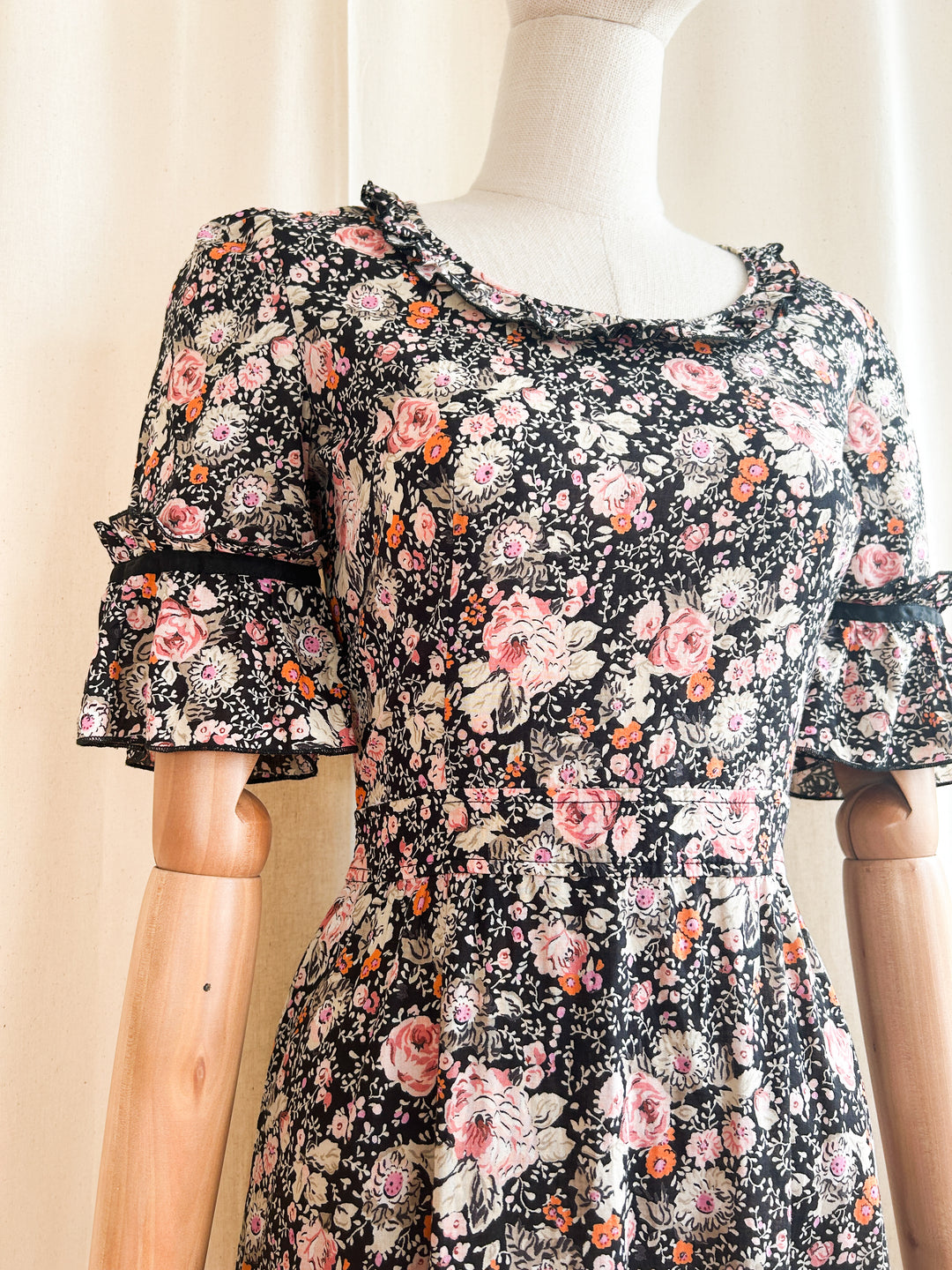 The Fall Fleurs ~ heavenly autumnal romantic floral 70s cotton prairie dress