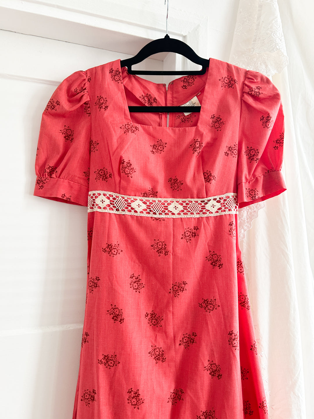 BEAUTIFUL RED COTTON BOHO PRAIRIE MIDI DRESS