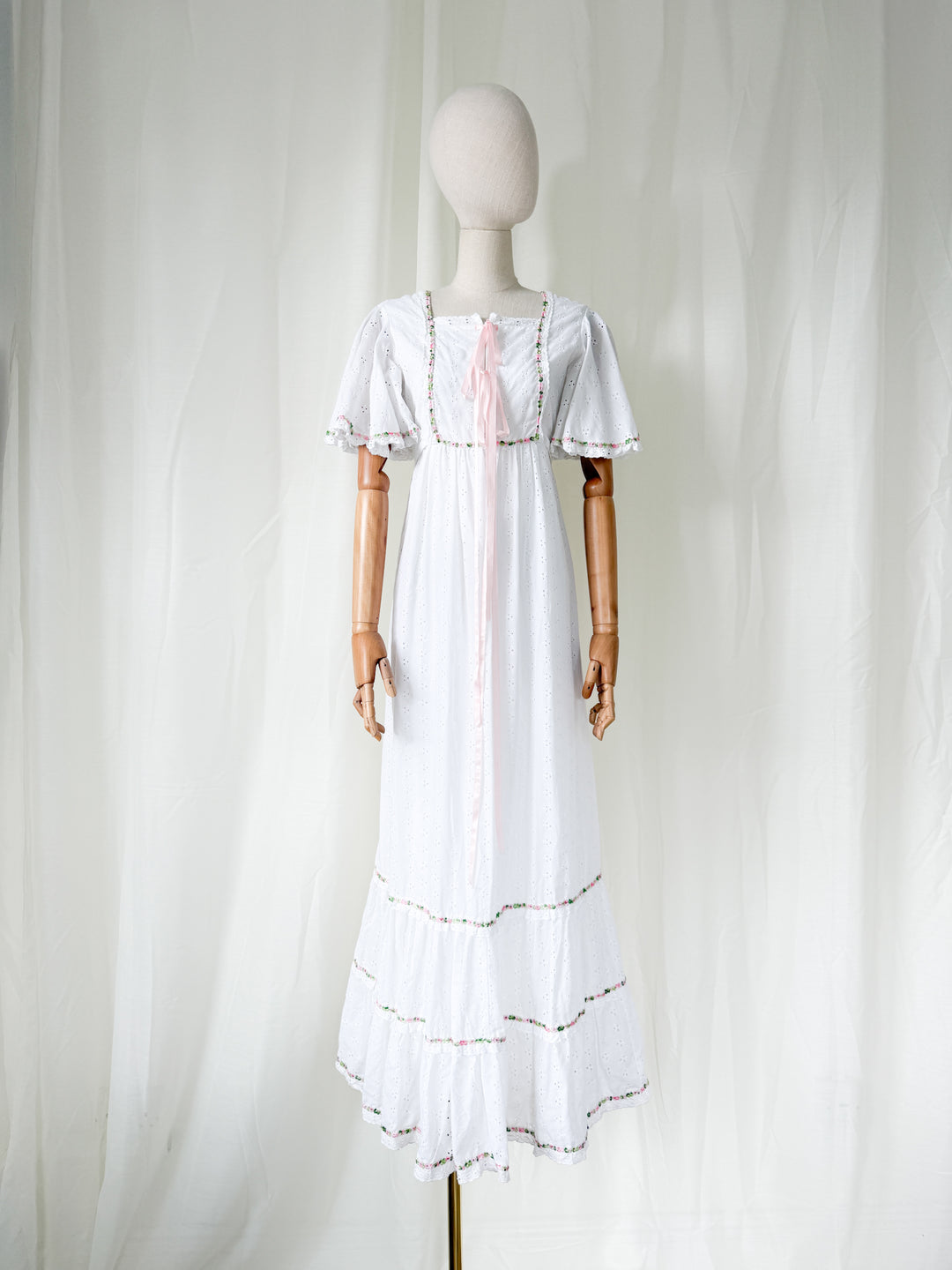 Divine Ethereal Broderie Anglaise 70s Cotton Maxi Dress