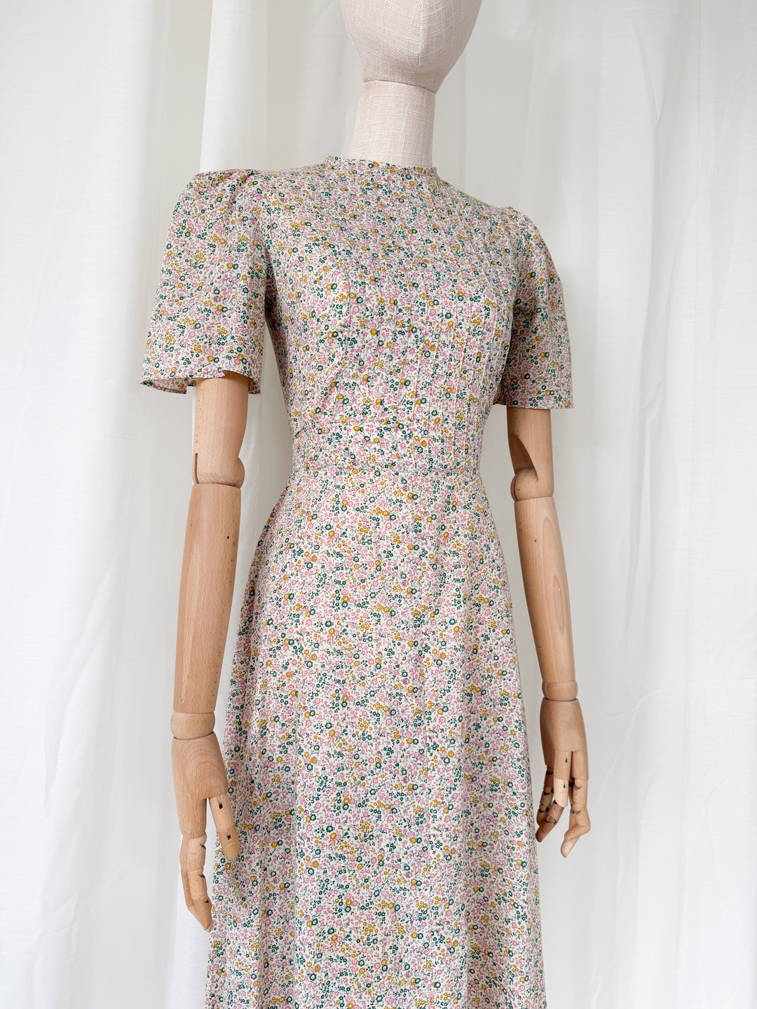Adorable Rare 70s Earlybird Floral Cotton Maxi Dress