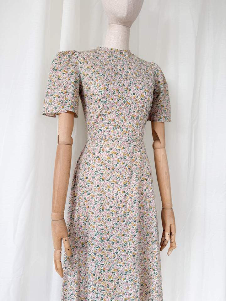 Adorable Rare 70s Earlybird Floral Cotton Maxi Dress