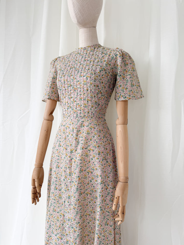 Adorable Rare 70s Earlybird Floral Cotton Maxi Dress