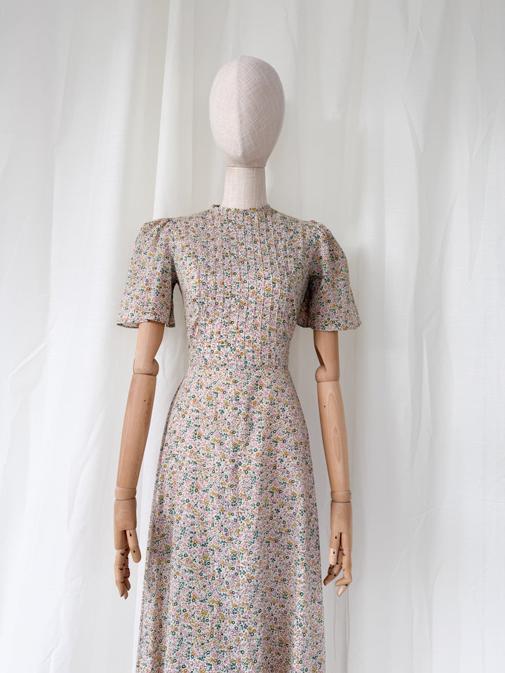 Adorable Rare 70s Earlybird Floral Cotton Maxi Dress