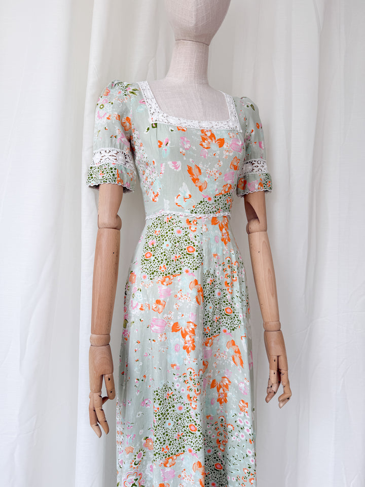 Divine Rare 70s Peter Robinson Floral Cotton Maxi Dress