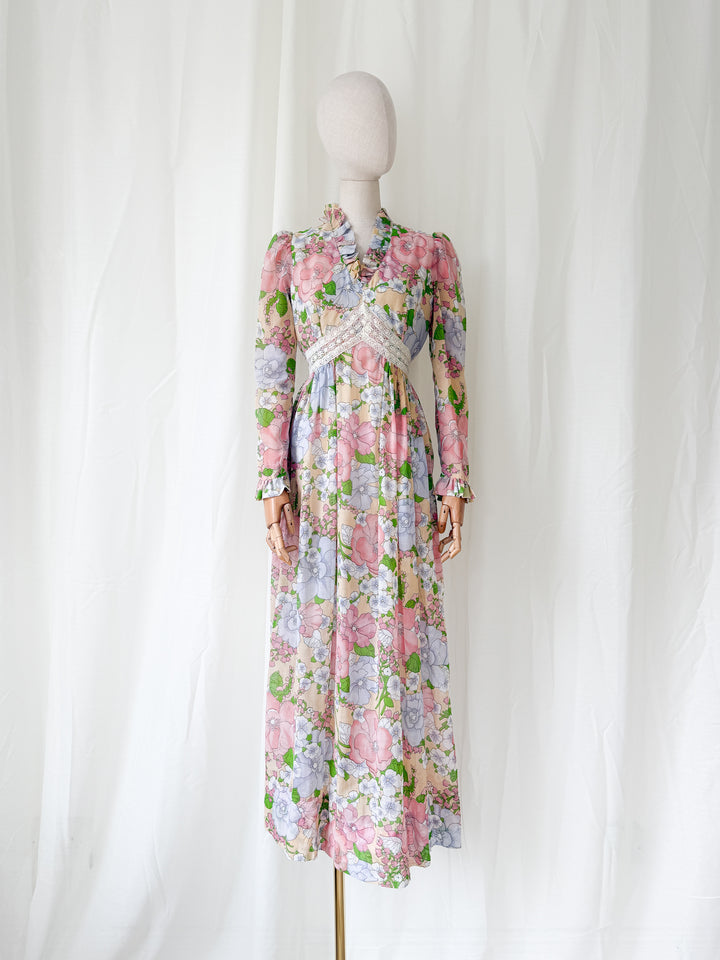 Beautiful Light Cotton Broadscale Floral 70s Act I Maxi Dress