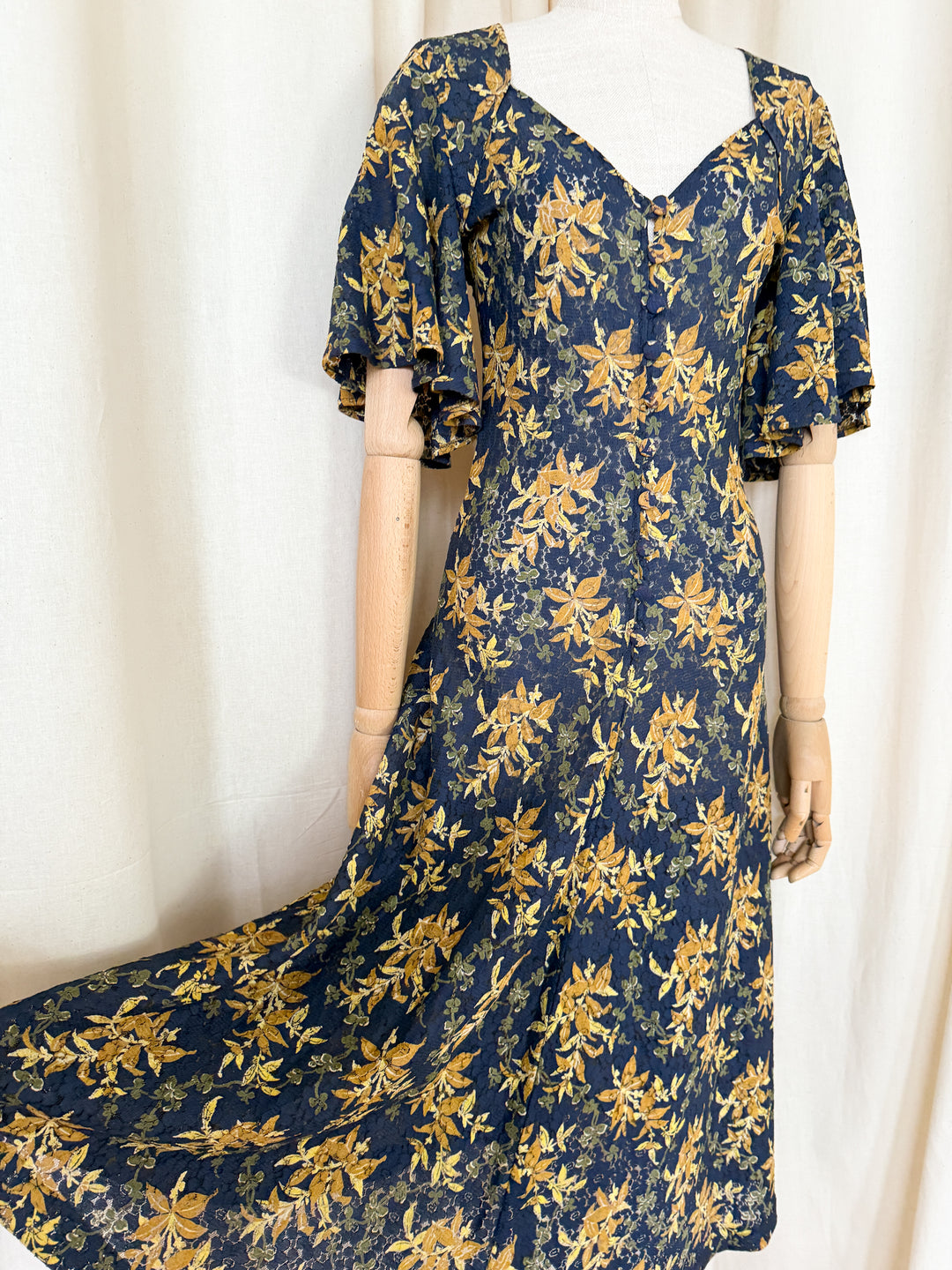 Heavenly Rare Collectible Lee Bender at Bus Stop Lace Midi Dress
