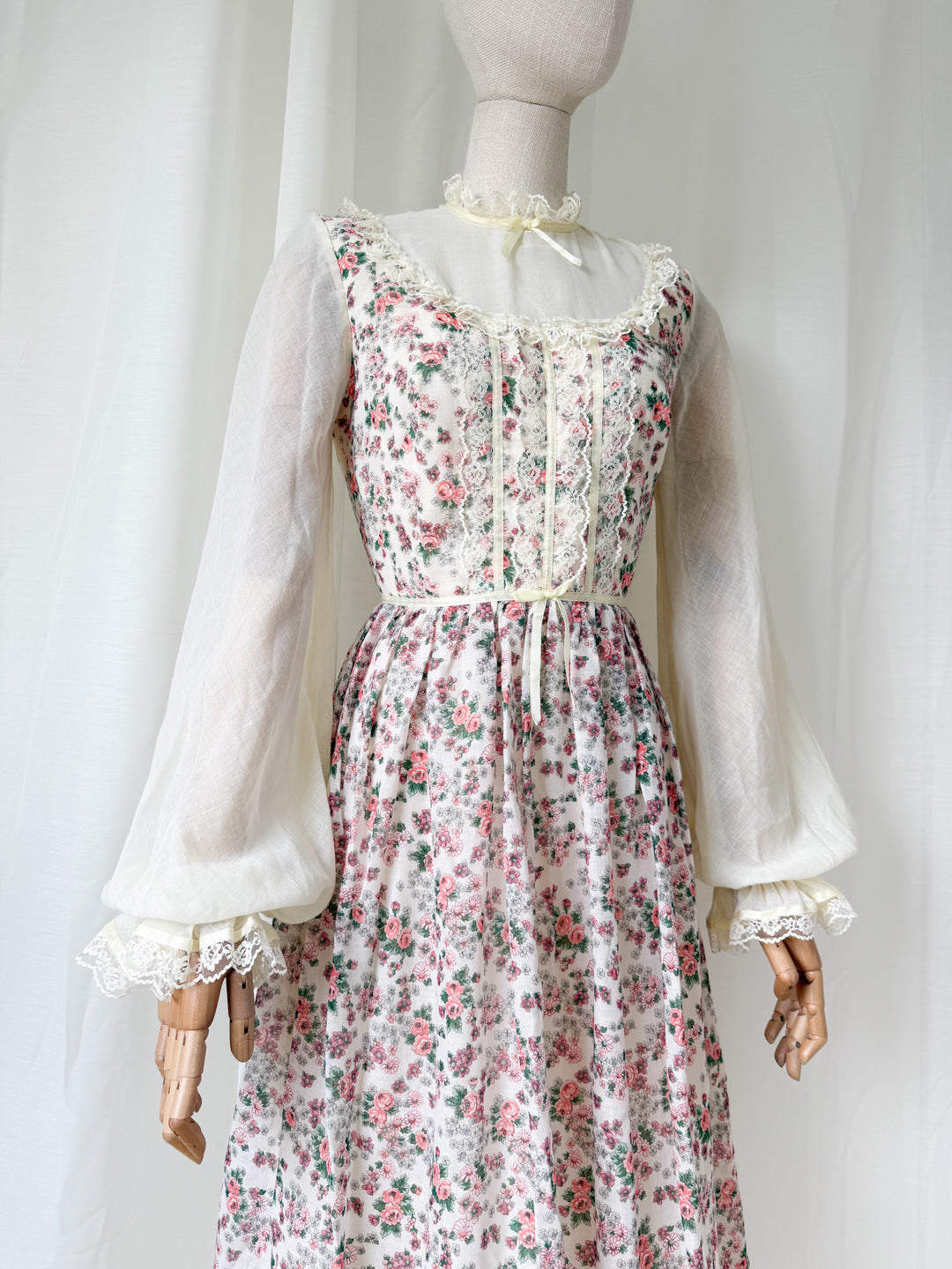 Stunning Precious Lace Trimmed 70s Cotton Maxi Dress